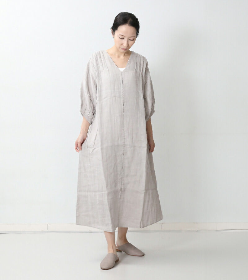 BAN INOUE かやピンタックドレス 銀ねず つるばみ ワンピース